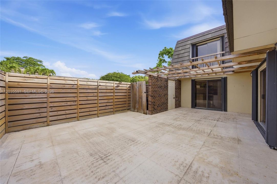 En Venta: $390,000 (3 camas, 2 baños, 1488 Pies cuadrados)