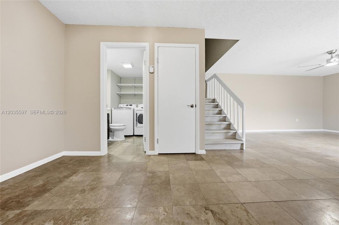 En Venta: $390,000 (3 camas, 2 baños, 1488 Pies cuadrados)