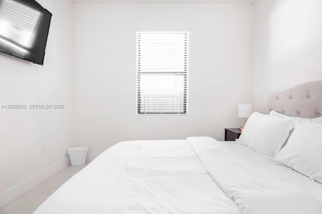 For Rent: $4,700 (4 beds, 3 baths, 1997 Square Feet)