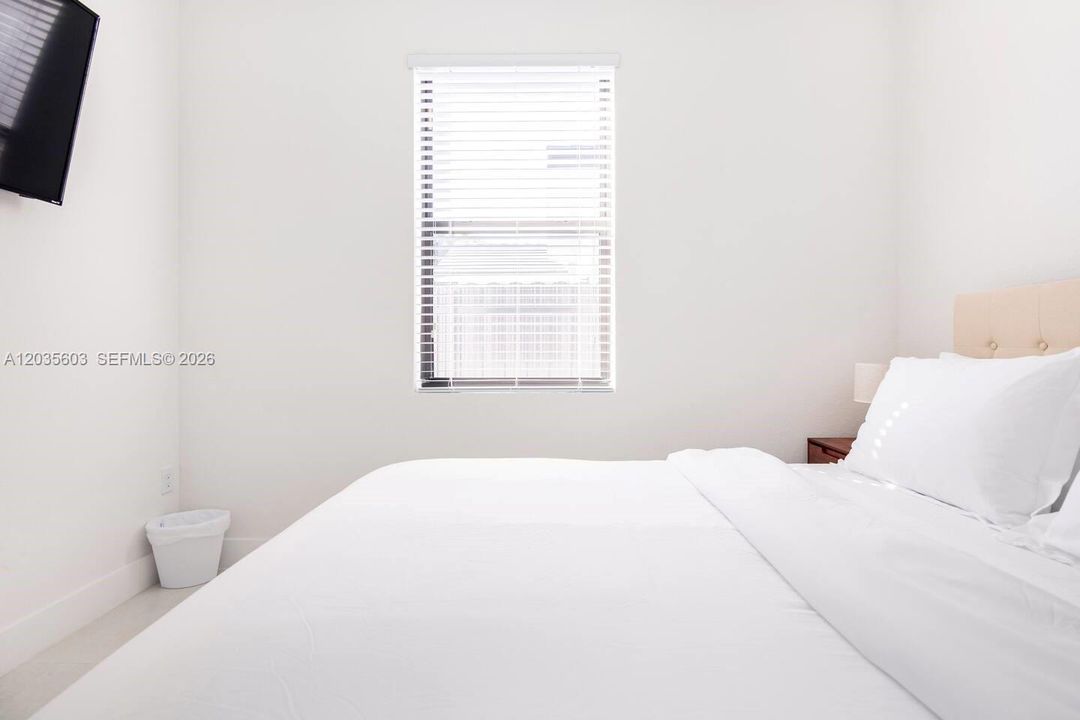 For Rent: $4,700 (4 beds, 3 baths, 1997 Square Feet)