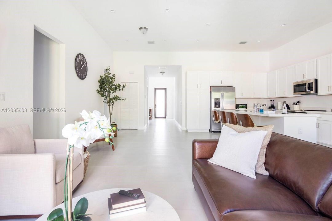 For Rent: $4,700 (4 beds, 3 baths, 1997 Square Feet)