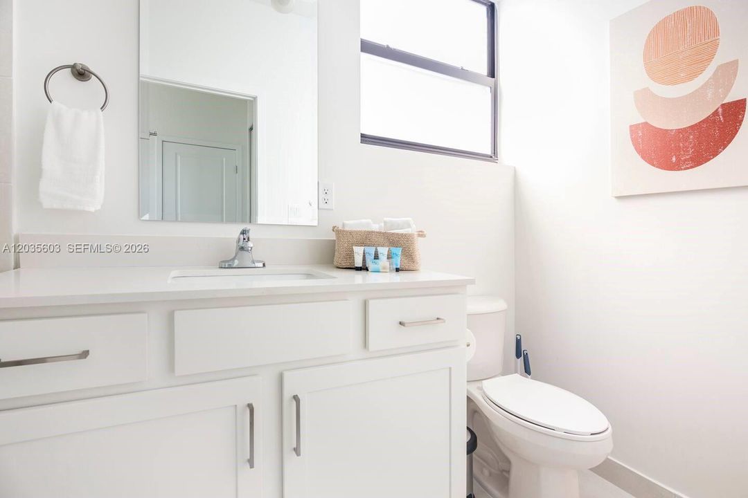 For Rent: $4,700 (4 beds, 3 baths, 1997 Square Feet)