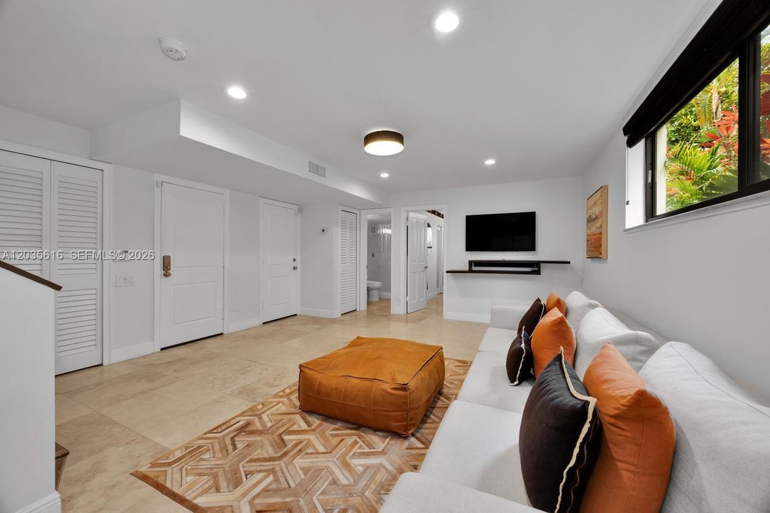 Lower-floor Living Space