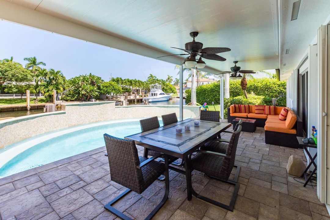 817 NE 71st St Boca Raton FL-large-057-0