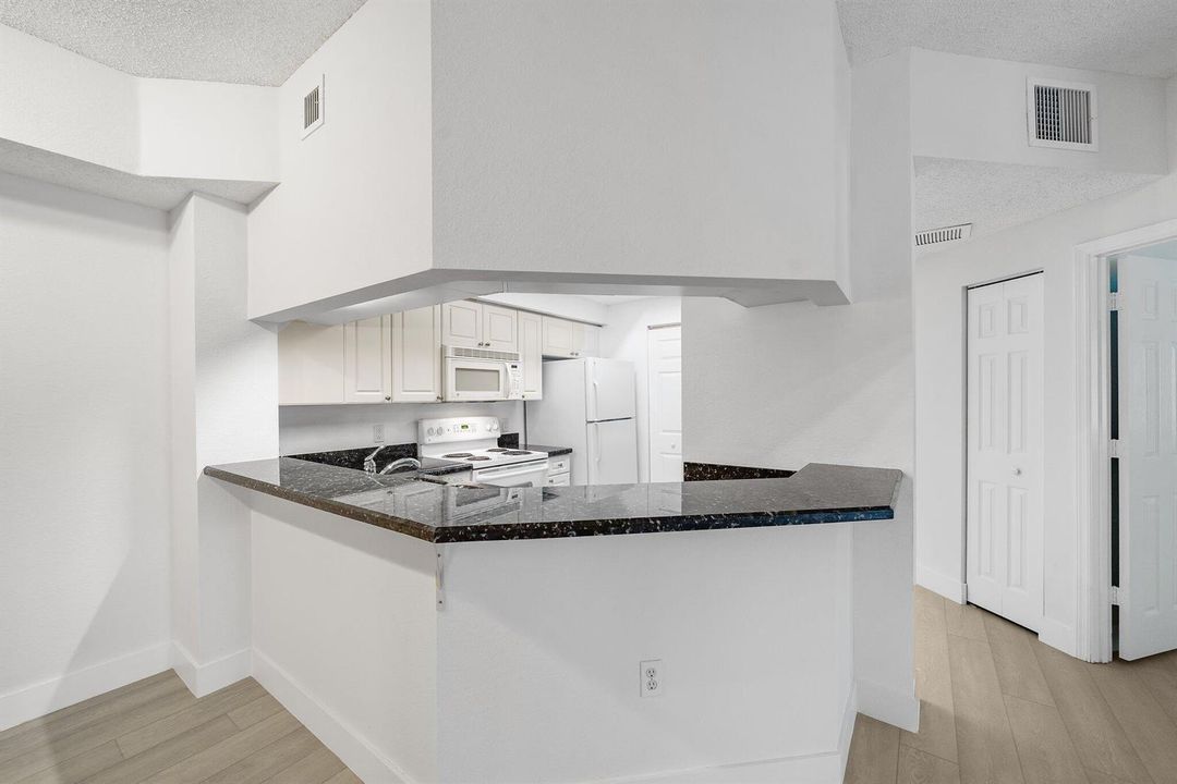 024-3020AlcazarPl202-PalmBeachGardens-FL