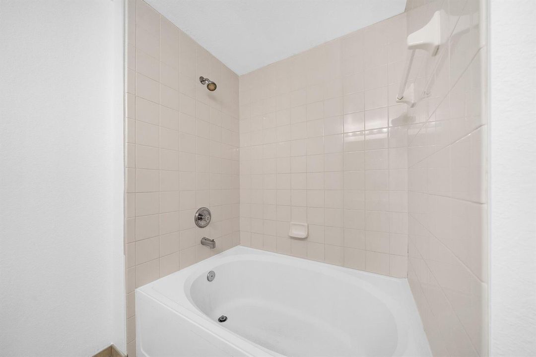023-3020AlcazarPl202-PalmBeachGardens-FL