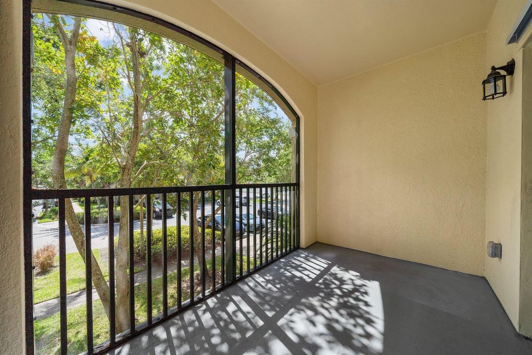 011-3020AlcazarPl202-PalmBeachGardens-FL