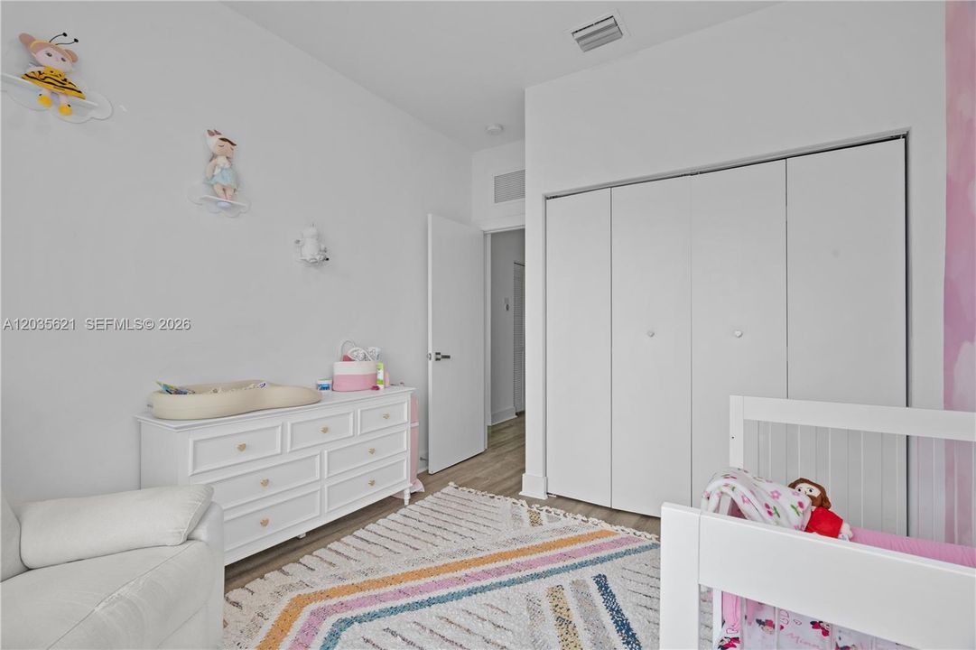 En Venta: $815,000 (3 camas, 3 baños, 1743 Pies cuadrados)