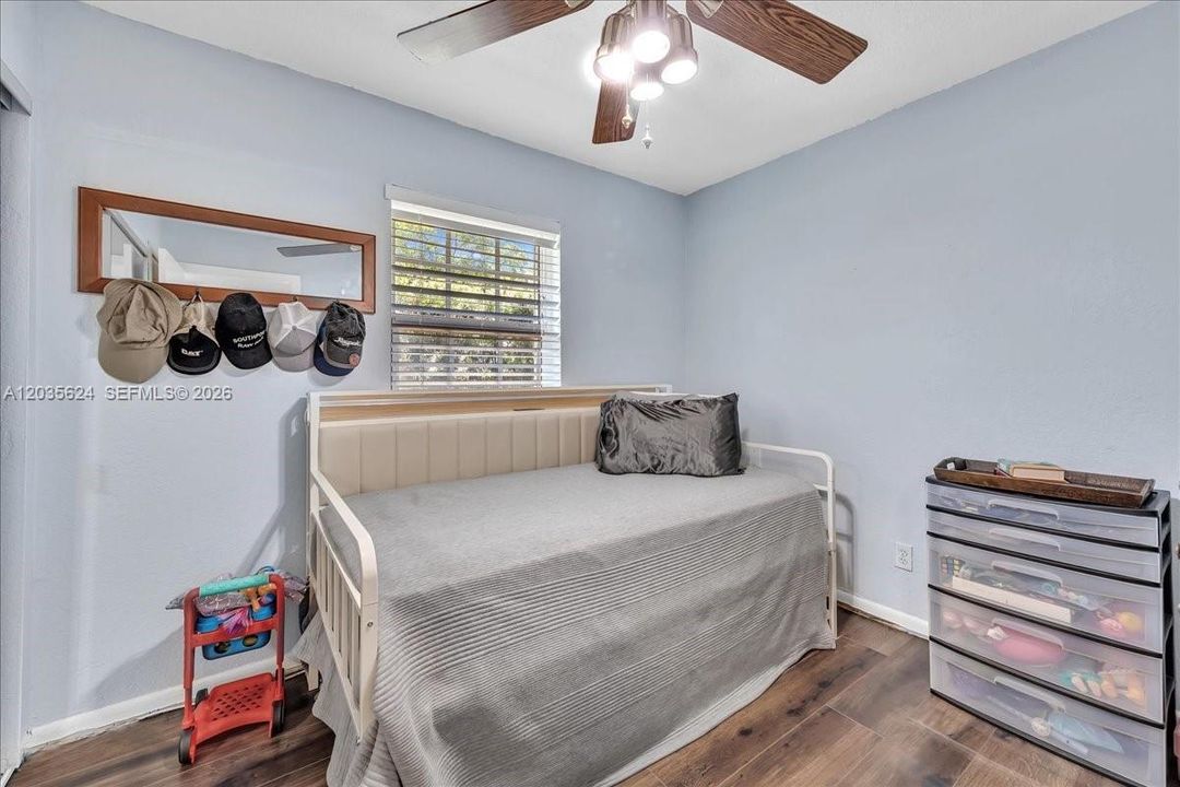 En Venta: $539,900 (4 camas, 2 baños, 1782 Pies cuadrados)