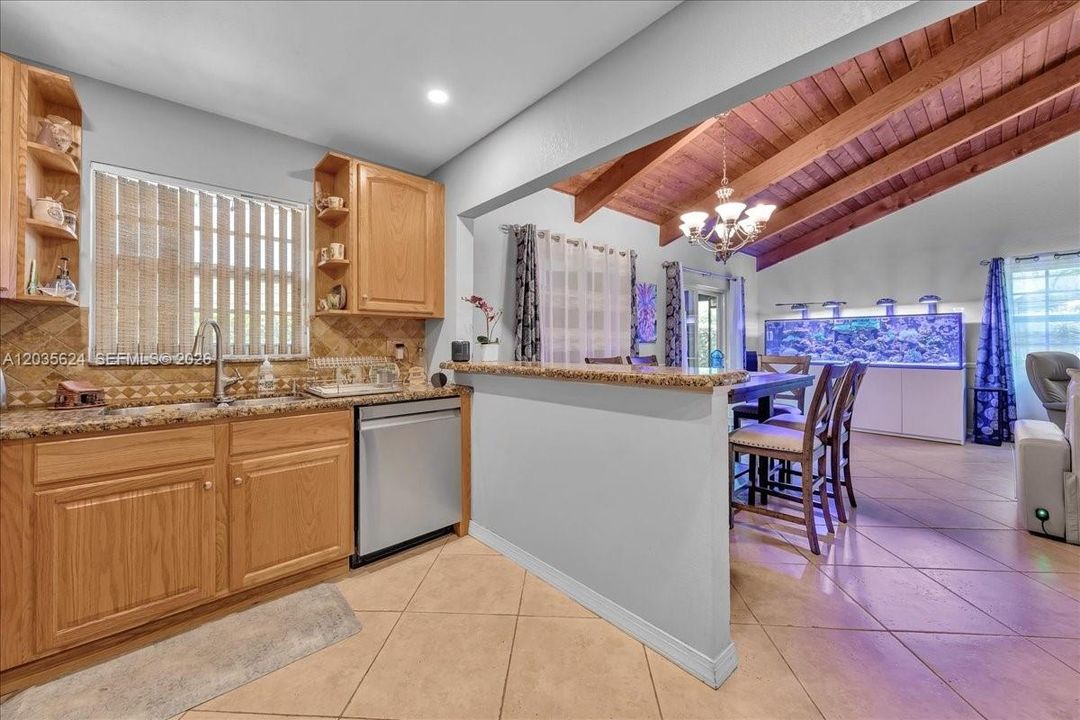 En Venta: $539,900 (4 camas, 2 baños, 1782 Pies cuadrados)
