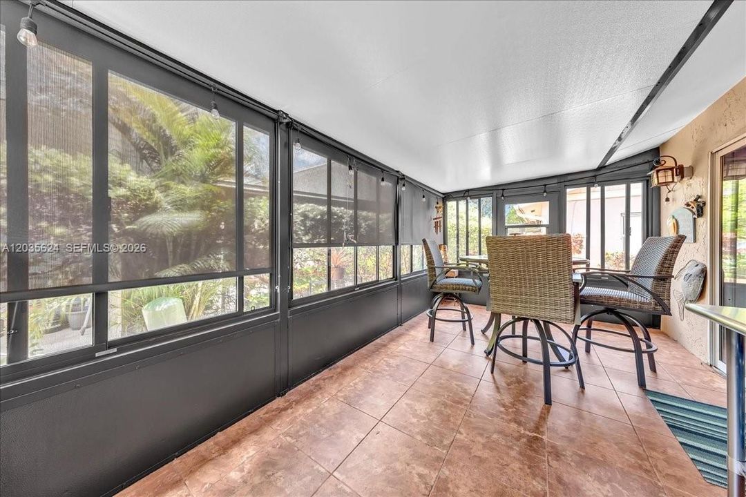 En Venta: $539,900 (4 camas, 2 baños, 1782 Pies cuadrados)
