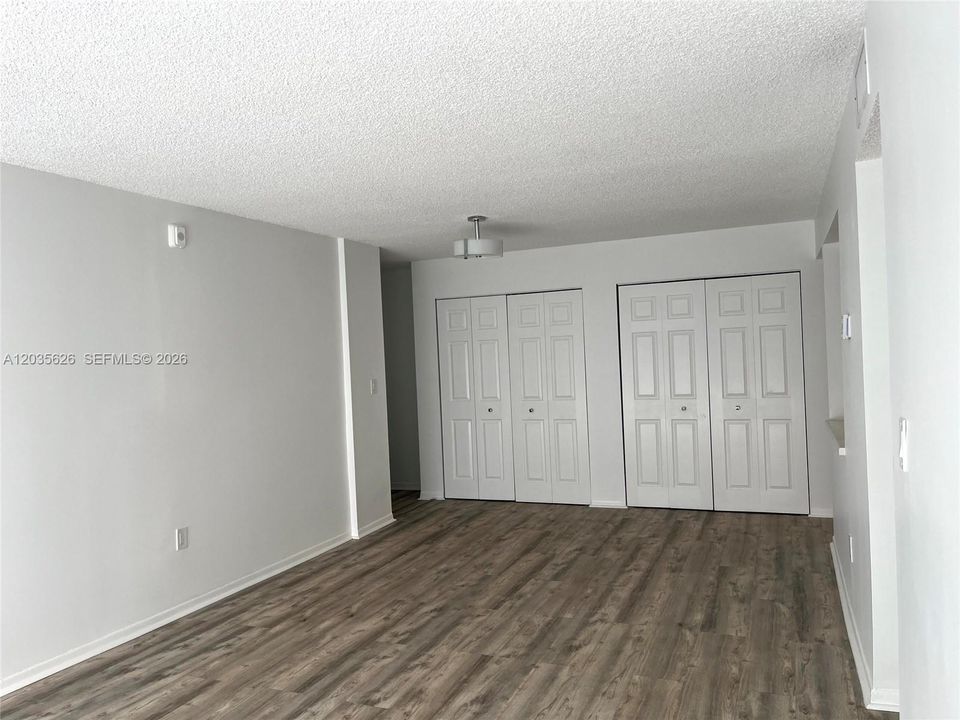 В аренду: $1,950 (1 спален, 1 ванн, 817 Квадратных фут)