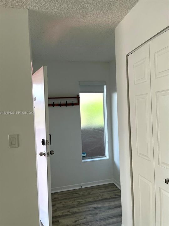 В аренду: $1,950 (1 спален, 1 ванн, 817 Квадратных фут)