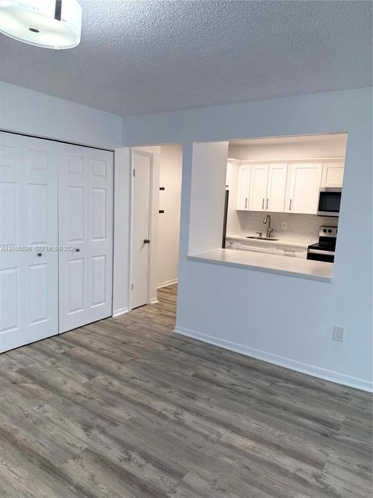В аренду: $1,950 (1 спален, 1 ванн, 817 Квадратных фут)