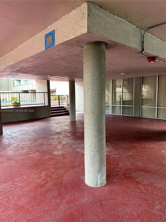 В аренду: $1,950 (1 спален, 1 ванн, 817 Квадратных фут)