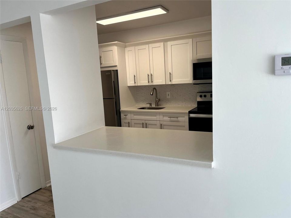 В аренду: $1,950 (1 спален, 1 ванн, 817 Квадратных фут)