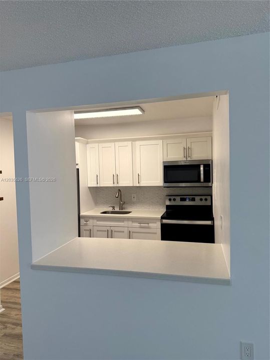 В аренду: $1,950 (1 спален, 1 ванн, 817 Квадратных фут)