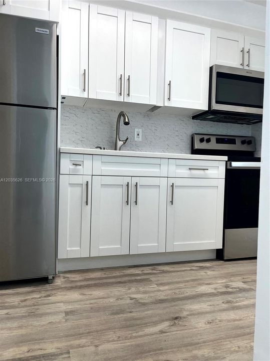 В аренду: $1,950 (1 спален, 1 ванн, 817 Квадратных фут)