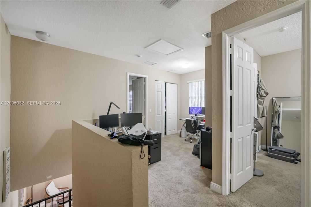 For Rent: $3,500 (3 beds, 2 baths, 2293 Square Feet)