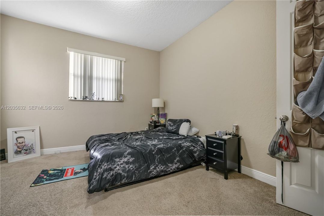 For Rent: $3,500 (3 beds, 2 baths, 2293 Square Feet)