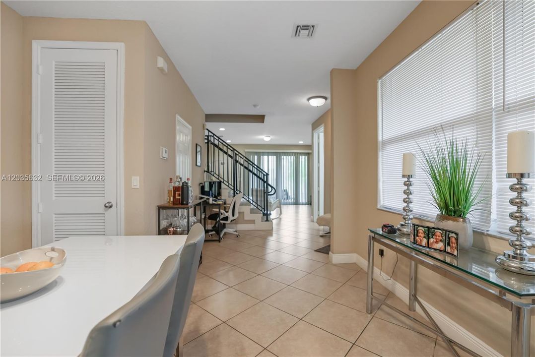 For Rent: $3,500 (3 beds, 2 baths, 2293 Square Feet)