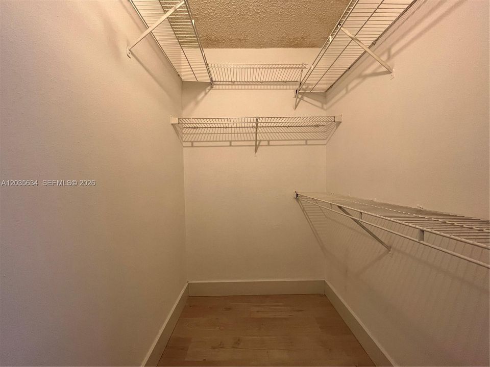 For Rent: $2,325 (3 beds, 2 baths, 1170 Square Feet)