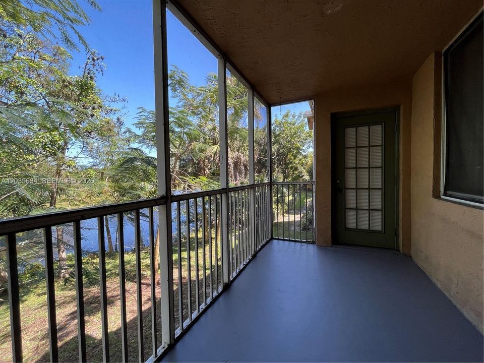 For Rent: $2,325 (3 beds, 2 baths, 1170 Square Feet)