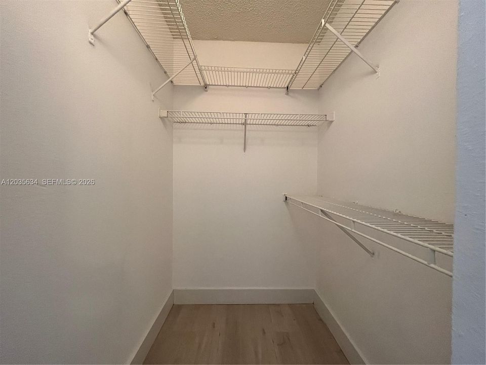 For Rent: $2,325 (3 beds, 2 baths, 1170 Square Feet)