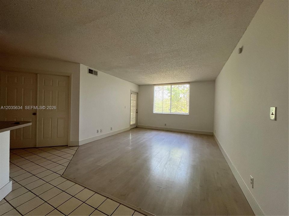For Rent: $2,325 (3 beds, 2 baths, 1170 Square Feet)