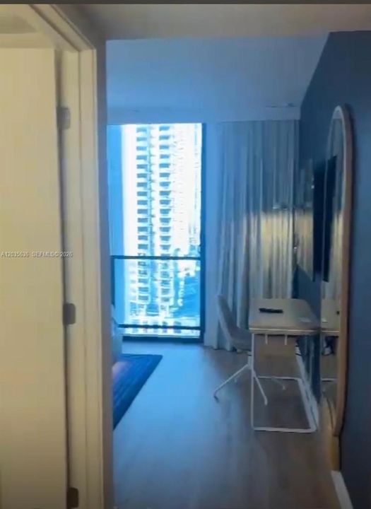 For Sale: $399,000 (0 beds, 1 baths, 410 Square Feet)