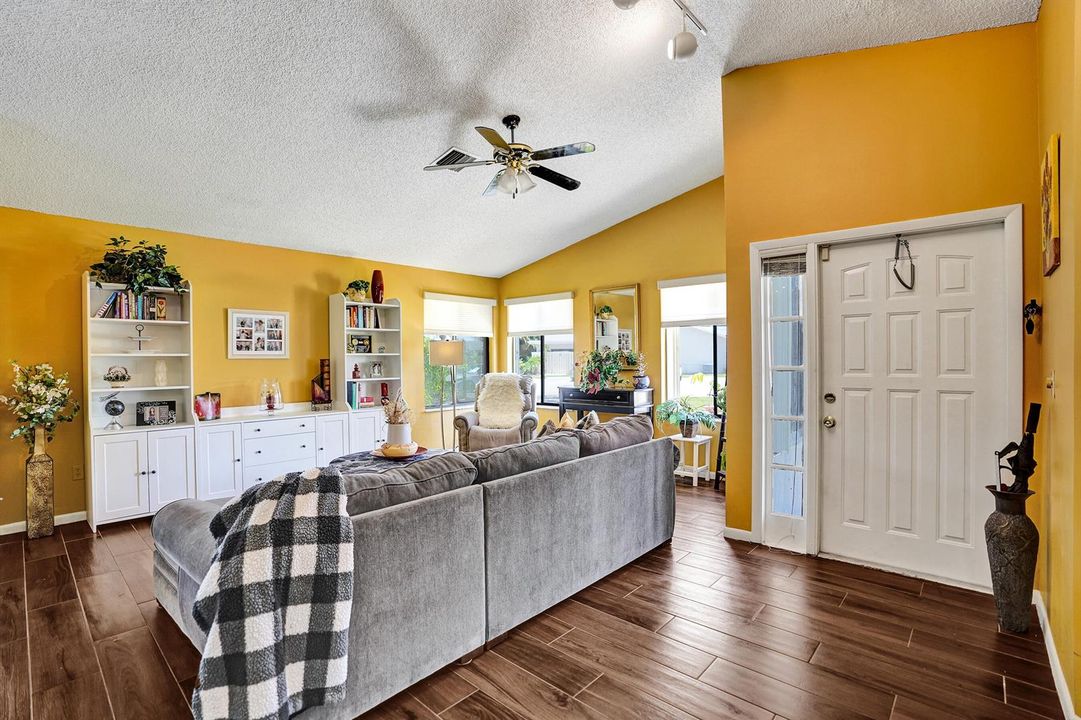 2915 NW 12th Street, D