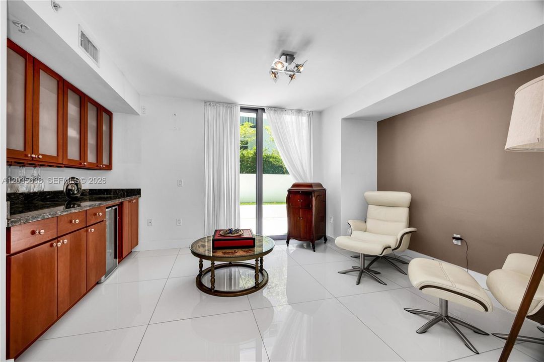 En Venta: $2,250,000 (4 camas, 4 baños, 2483 Pies cuadrados)
