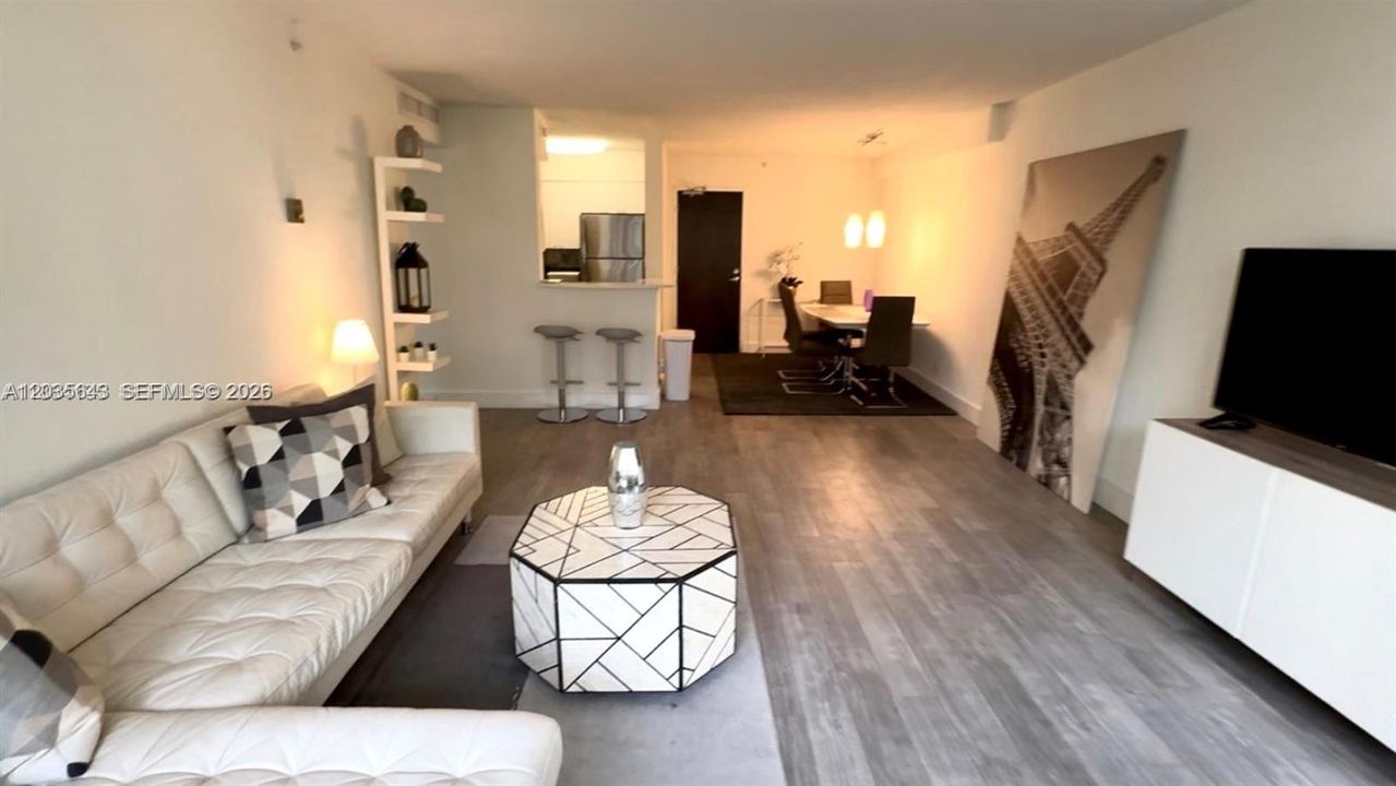 В аренду: $2,650 (1 спален, 1 ванн, 770 Квадратных фут)