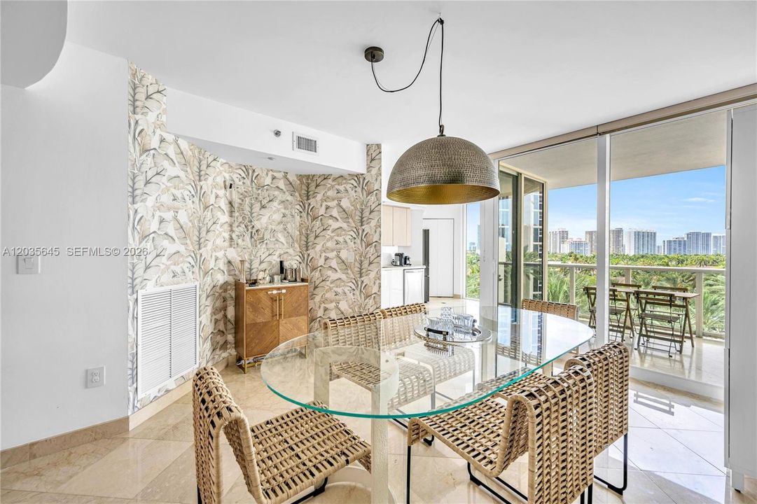 For Sale: $1,195,000 (3 beds, 2 baths, 1457 Square Feet)