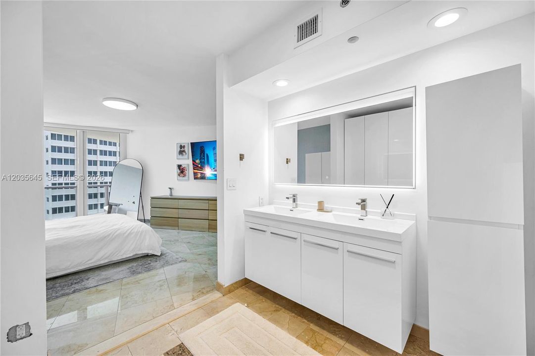 For Sale: $1,195,000 (3 beds, 2 baths, 1457 Square Feet)