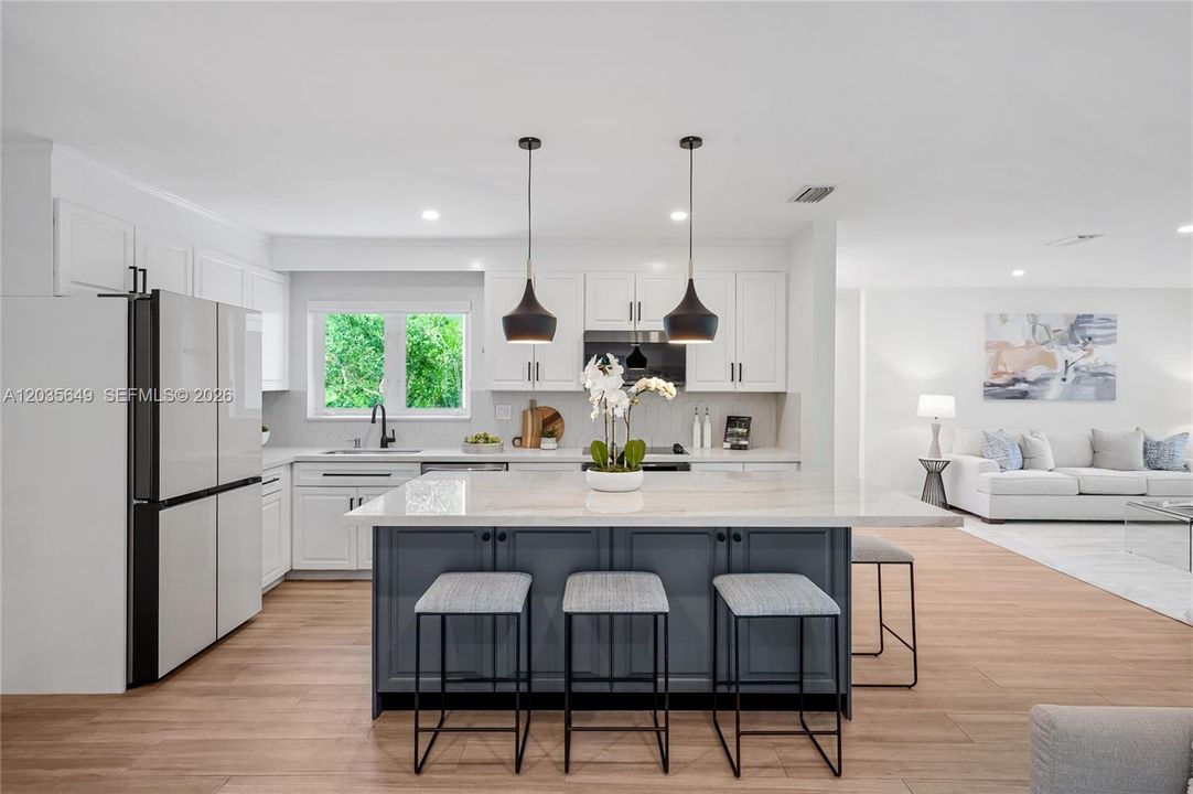 For Sale: $1,950,000 (3 beds, 3 baths, 1799 Square Feet)