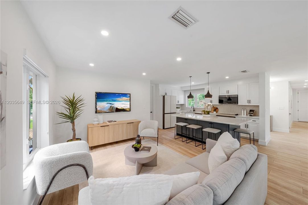 For Sale: $1,950,000 (3 beds, 3 baths, 1799 Square Feet)