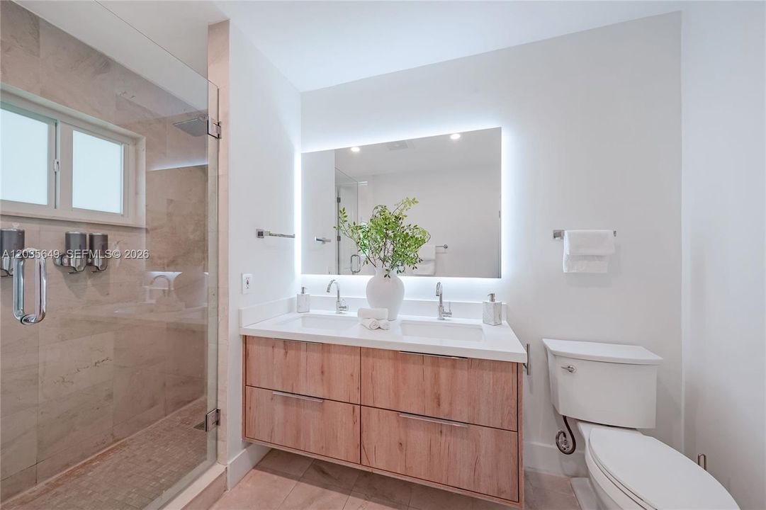 For Sale: $1,950,000 (3 beds, 3 baths, 1799 Square Feet)