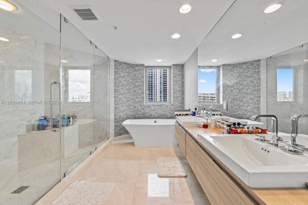 For Sale: $965,000 (2 beds, 2 baths, 1459 Square Feet)