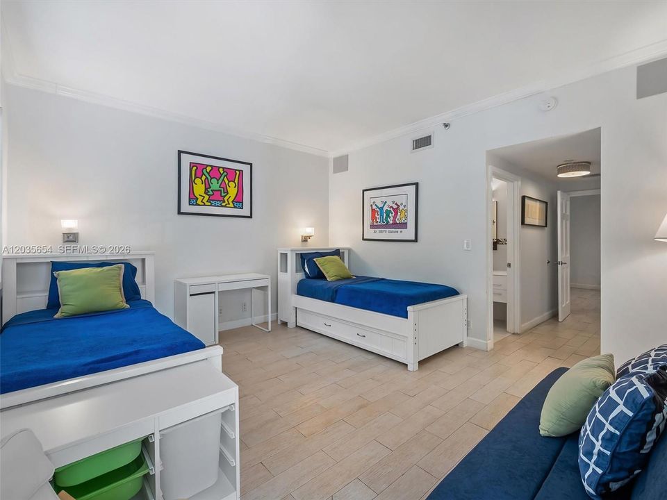 En Venta: $4,100,000 (3 camas, 3 baños, 2049 Pies cuadrados)