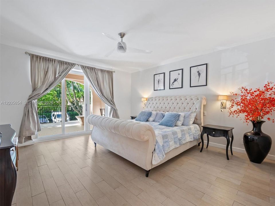 En Venta: $4,100,000 (3 camas, 3 baños, 2049 Pies cuadrados)