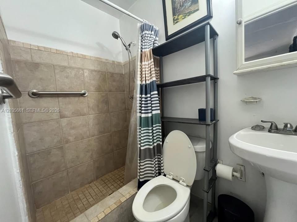 For Rent: $1,199 (1 beds, 1 baths, 500 Square Feet)