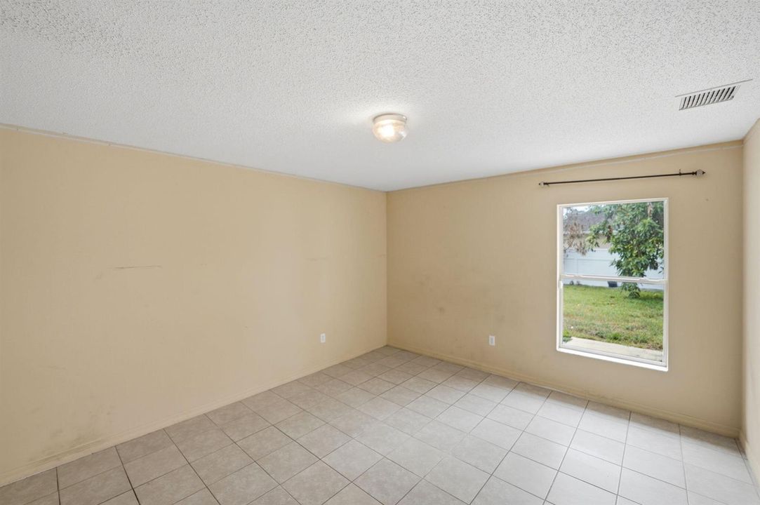 38-web-or-mls-1692-sw-lofgren-ave