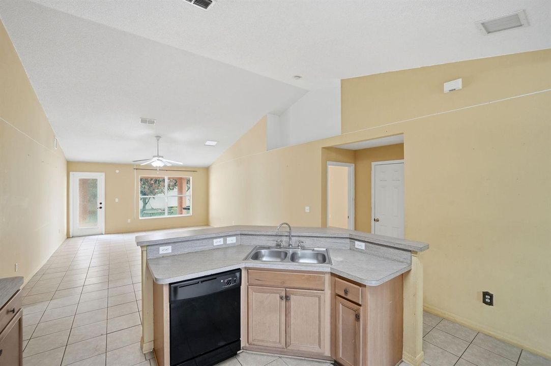 13-web-or-mls-1692-sw-lofgren-ave