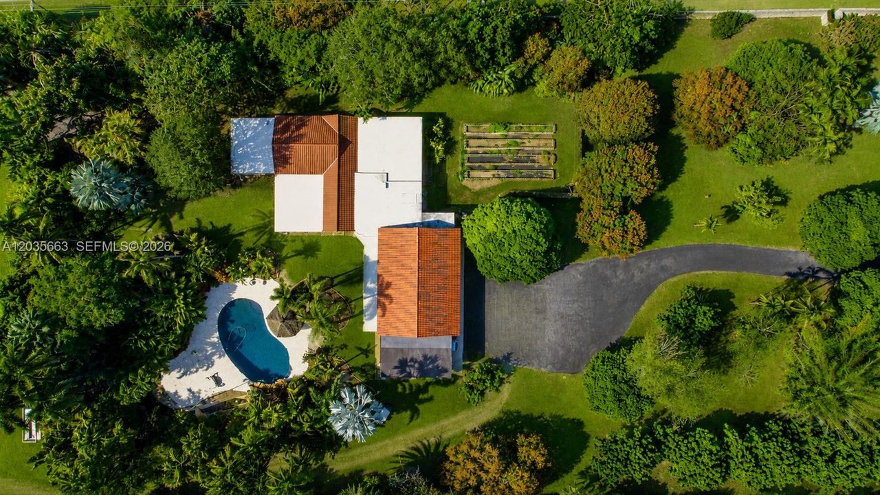 En Venta: $6,499,000 (2 camas, 3 baños, 2146 Pies cuadrados)