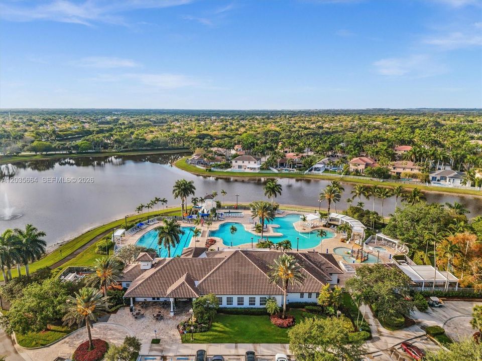 For Sale: $1,100,000 (5 beds, 3 baths, 2672 Square Feet)