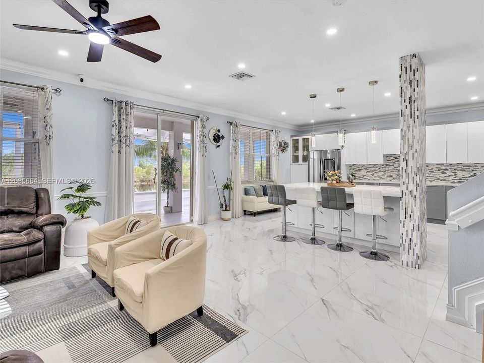 For Sale: $1,100,000 (5 beds, 3 baths, 2672 Square Feet)