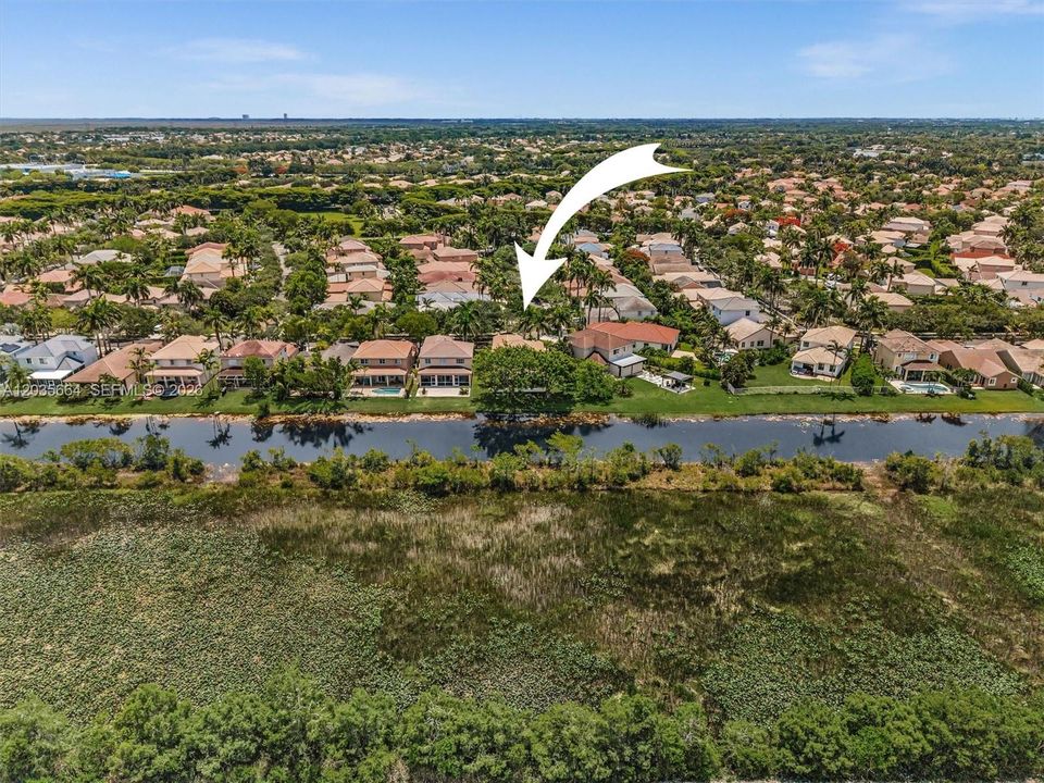 For Sale: $1,100,000 (5 beds, 3 baths, 2672 Square Feet)