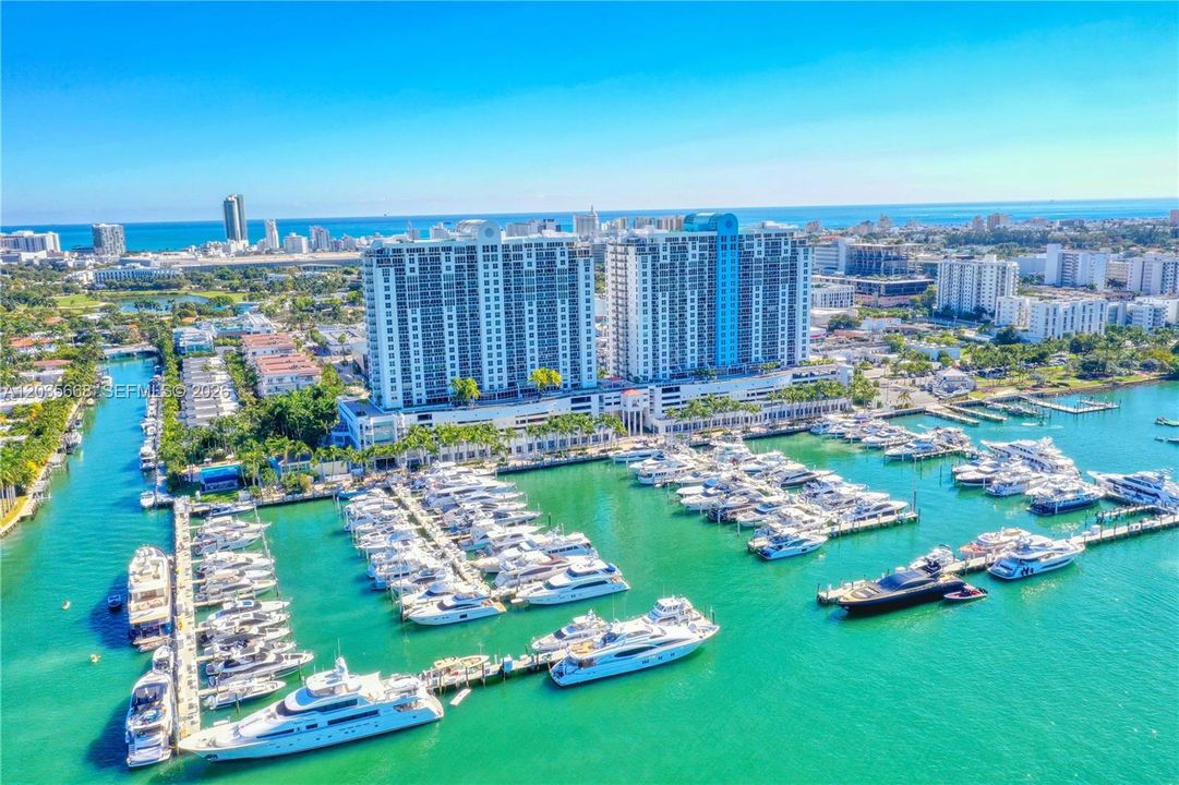For Rent: $5,200 (2 beds, 2 baths, 1160 Square Feet)