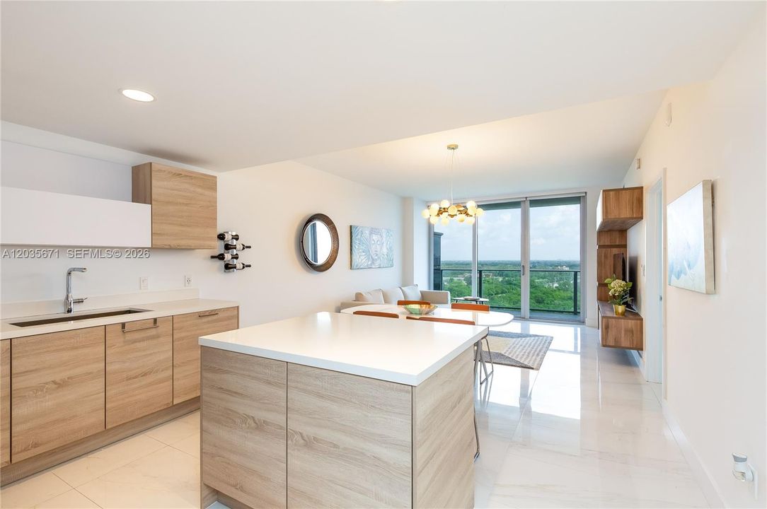 For Sale: $635,000 (2 beds, 2 baths, 1115 Square Feet)